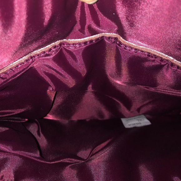 Medium Velour clutch with gold accents - Picture 4 of 4